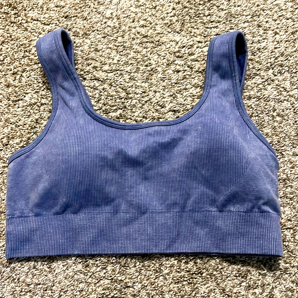 Stretchy sports bralette